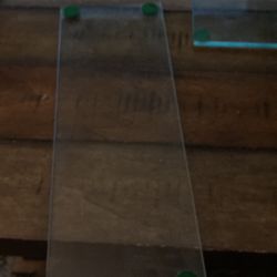 Five. Glass shelves.