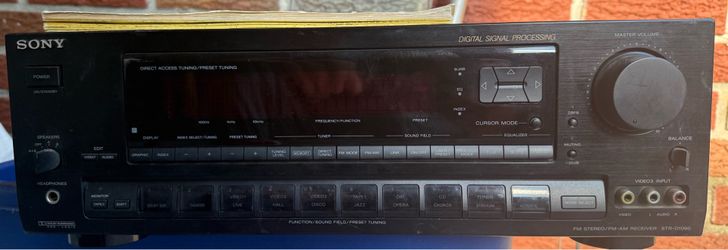 Sony STR-D1090