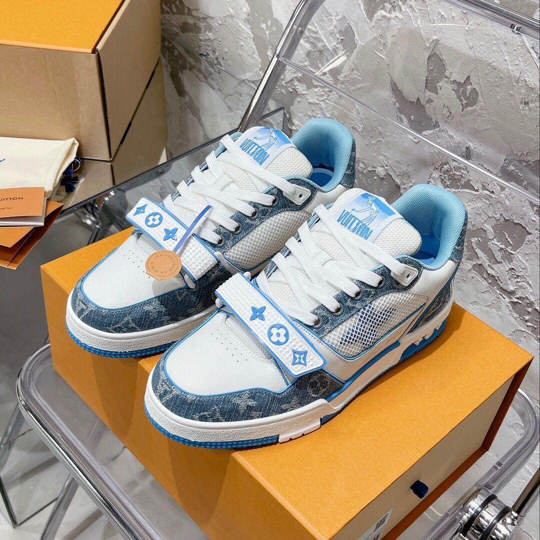 Louis Vuitton Men’s Sneaker With Box New