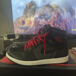 Jordan 1 Satin Black Size 10.5
