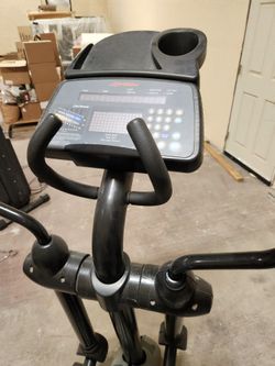 Lifefitness Elliptical Excersice Machine