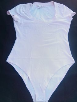 Forever 21 short-sleeve Bodysuit- size M