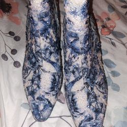 Boots   DIVA  BLUE FLORAL. BETSEY JOHNSON'S 
