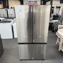 Samsung Refrigerator. 🚚WE DELIVER🚚