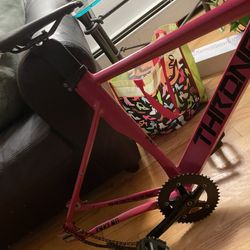 Throne tracklord frameset (testing waters)🌊🌊