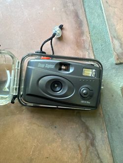 Vintage Snap Sights 35mm camera with waterproof underwater case