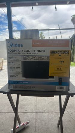 Room, Air, Conditioner, Electronic Controls With Remote 10’ X 15’  150 SQ FT