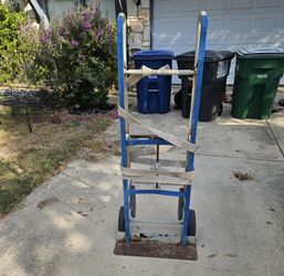 Heavy Duty Appliance Dolly. Some rust but in general great condition