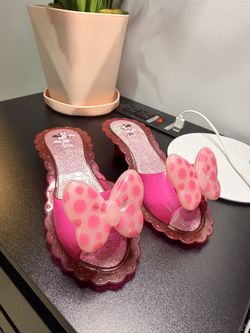Minnie Mouse Heels