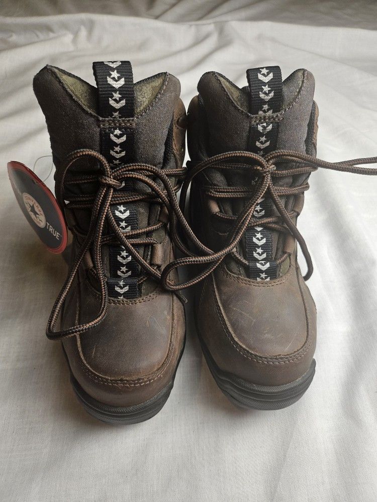 Kids Converse Hiking Boots (Size 4M)
