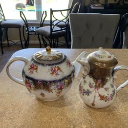 Vintage Teapot 