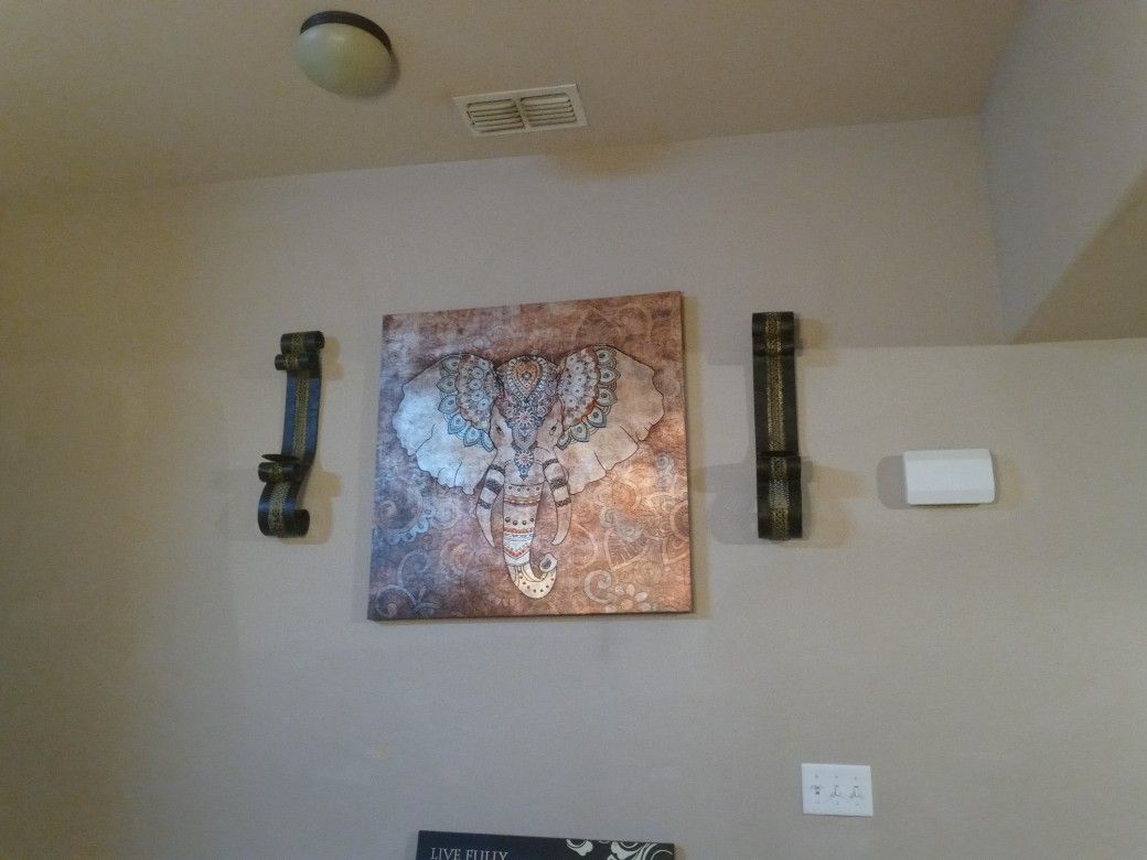 Elephant Frame With Candle Holders 70 Bucks