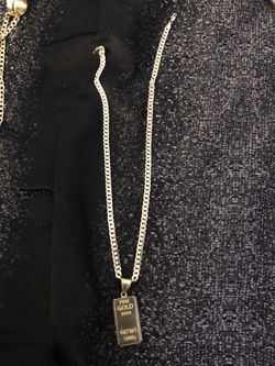 Fine Gold 18k 22” Chain 14k Pendant.