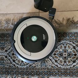 IRobot Roomba 690