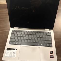 HP Envy 2-in-1 Laptop (LIKE NEW)