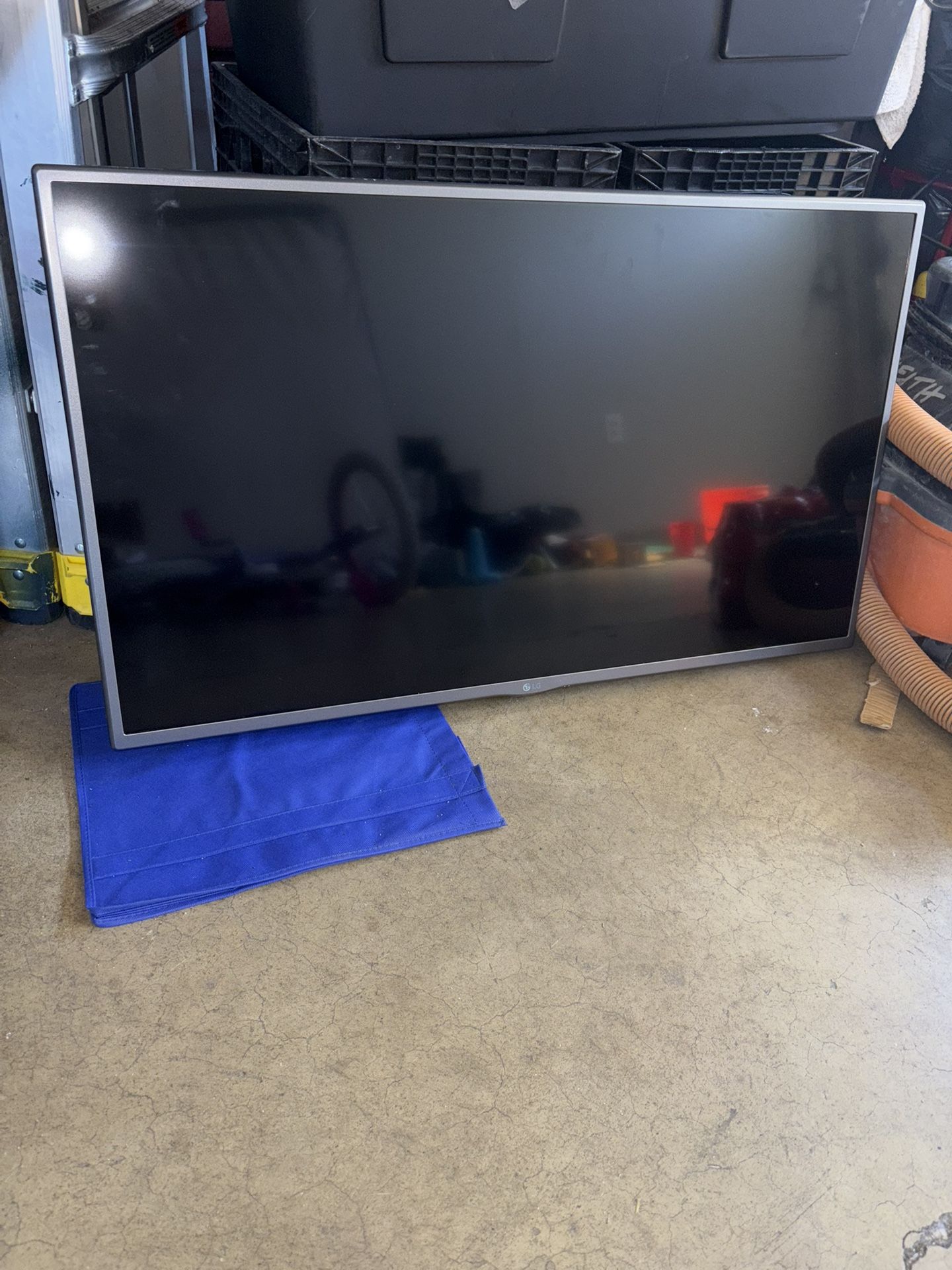 LG 39 Inch tv