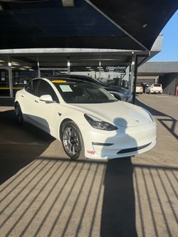 Tesla model 3 dual motor