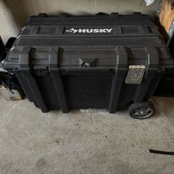 LARGE husky Toolbox 