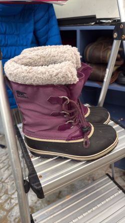 Girls snow boots Sorel