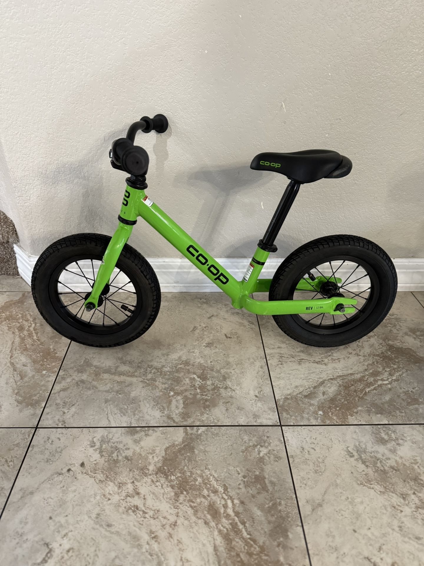 Kids 12 Inch Co Op Rev 12 Balance Bike