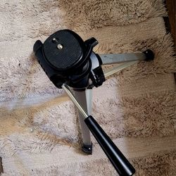 Tripod With Case