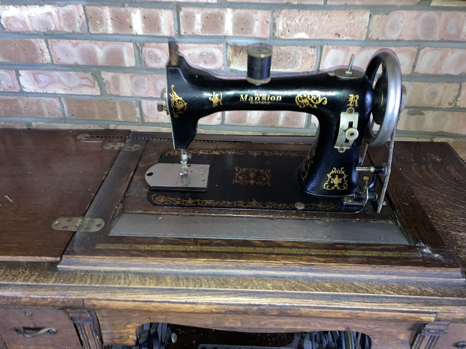Antique Rotary New Mansion Pedal Sewing Machine 