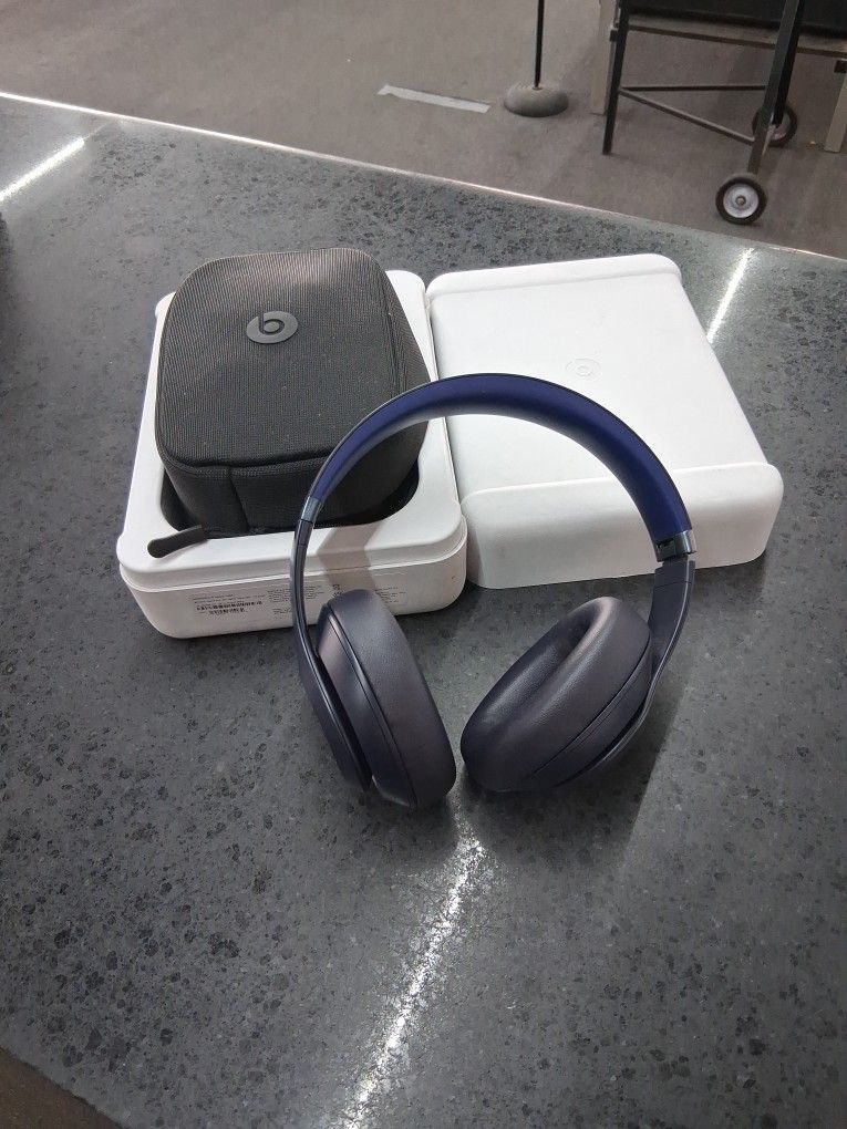 Beats Studio Pro Headphones 