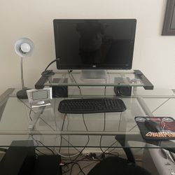 WHOLE ENTIRE SET FOR SALE HP Computer, Office Desk, Officer Chair