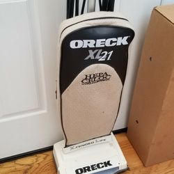 NEW cond ORECK COMMERCIAL 2SPEED VACUUM  , AMAZING POWER SUCTION. , WORKS EXCELLENT  , IN THE BOX 