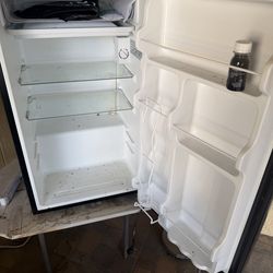 Mini fridge