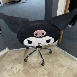 Vanity impressions Kuromi chair 