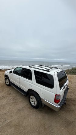 🚙 1999 Toyota 4Runner SR5 –