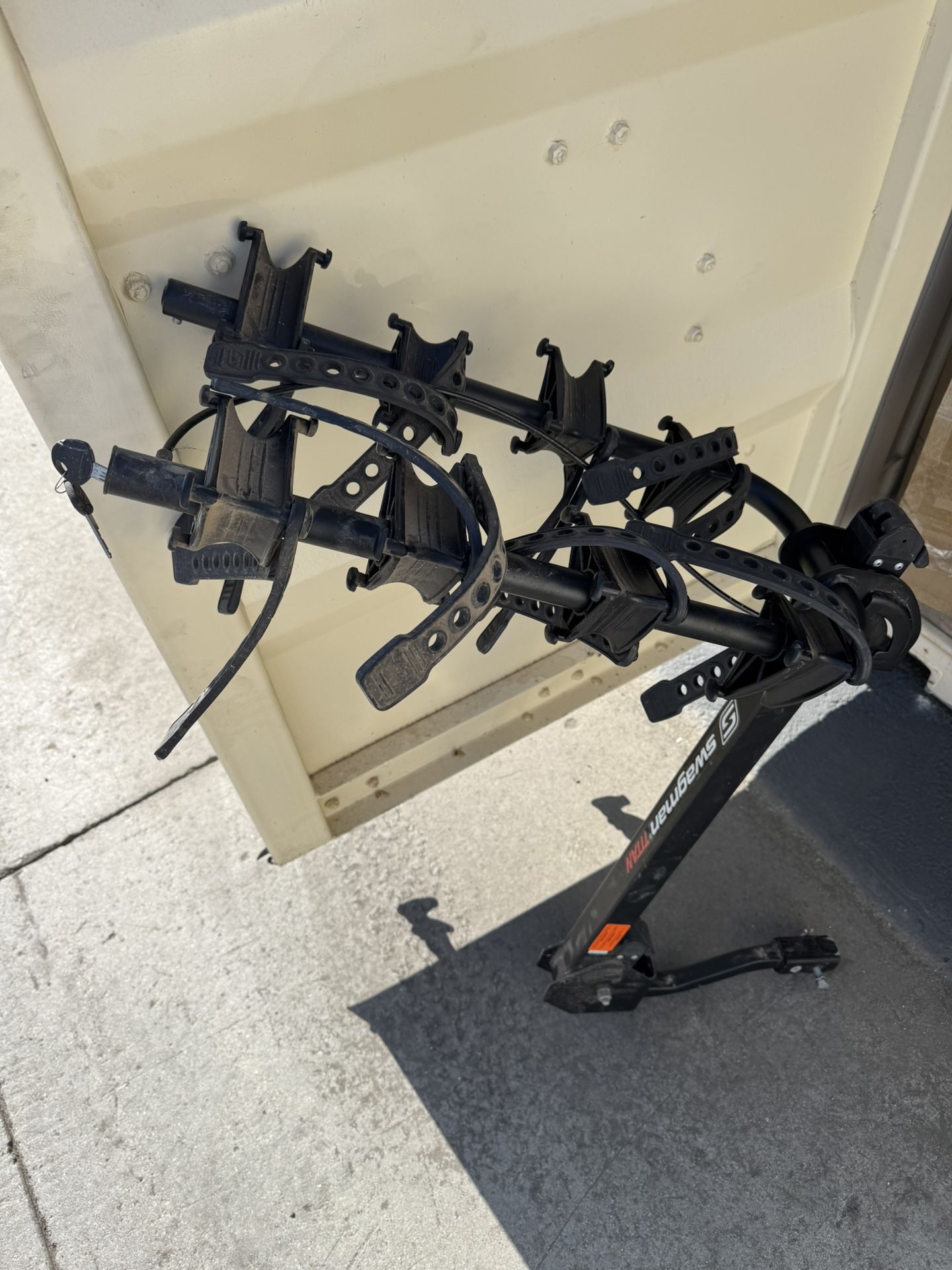 Swagman TITAN 4 Folding Hitch Bike Rack Up To 4 Bikes
