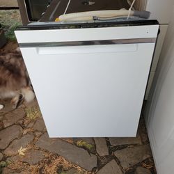 Whirlpool Dishwasher 