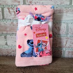 Disney Stitch Valentine's Hand Towels