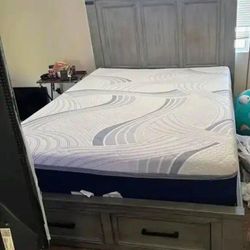 Queen-sized Mattress,frame And Headboard