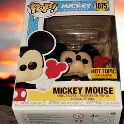 Funko Pop! Vinyl: Disney - Mickey Mouse - Hot Topic (Exclusive) #1075
