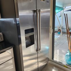 MAYTAG REFRIGERATOR........REFRIGERADOR