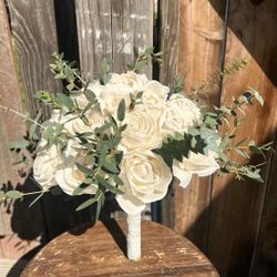 Soft Wood Flower Bride Or Quinceñera Bouquet 