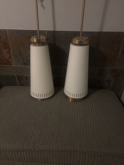 Ceiling lamps