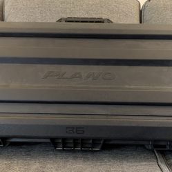 'Plano 36' Locking Hard Shell Gun Case In Excellent Condition
