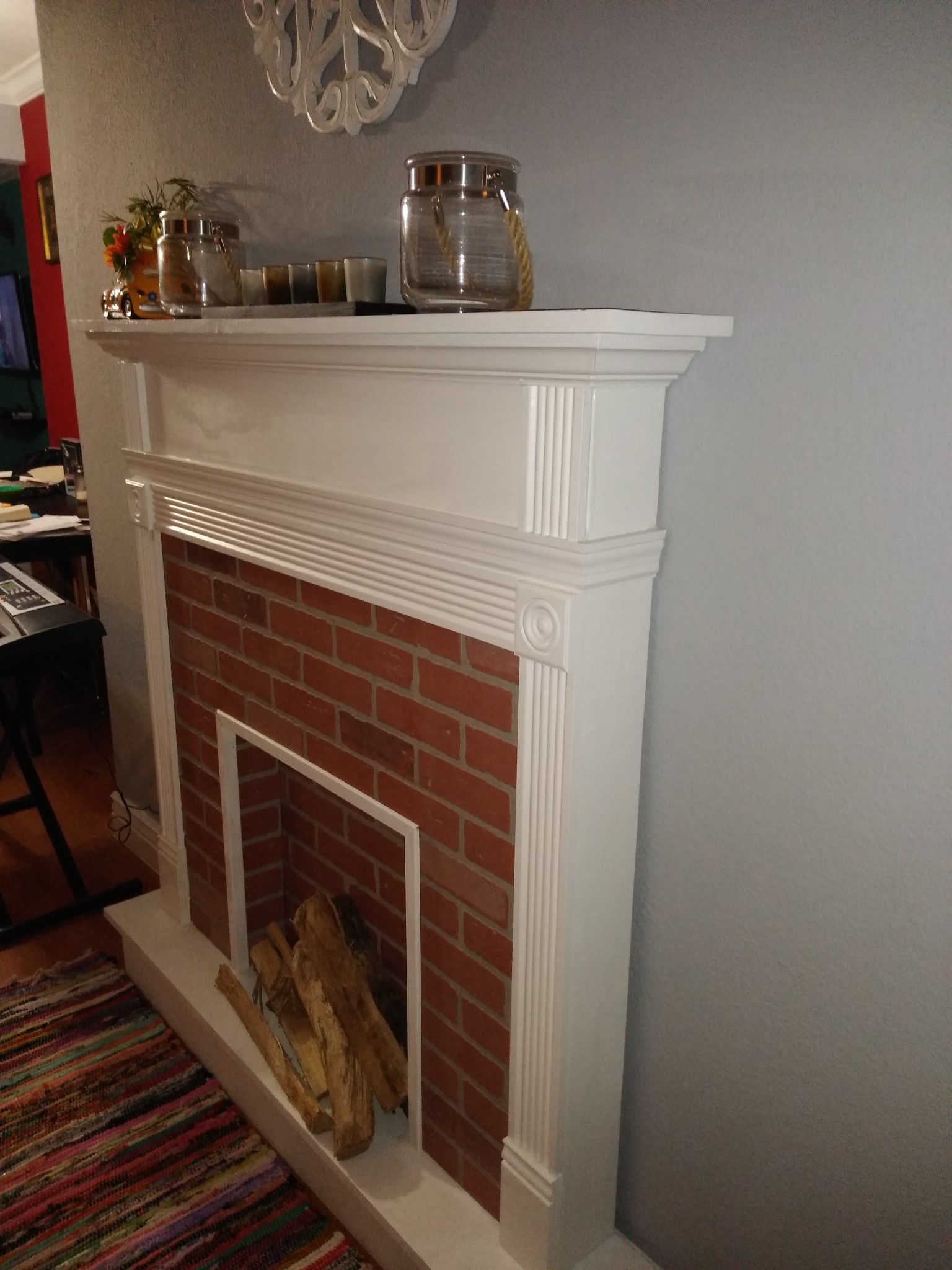 Faux Fireplace for Sale in Pembroke Pines, FL OfferUp