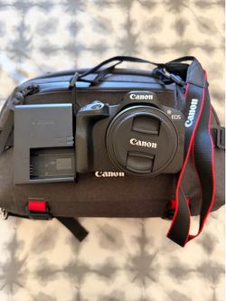 Canon EOS R50 Mirrorless Canon EOS R50 Camera with RF-S 18-45mm Lens and Accessories
