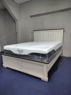 Queen size bed