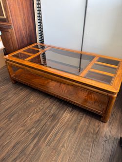 Coffee table, center Table 16Hx54Wx26D