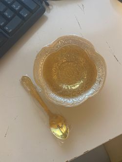 Little gold bowl and spoon