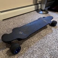 TeamGee  Electric Long Board With All Accessories 