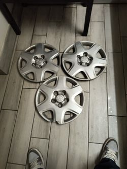 15 Inch Honda Wheel Covers $15 Obo