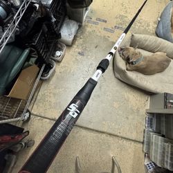 Lews 7’10” Heavy Casting Super Grip Fishing Rod. 