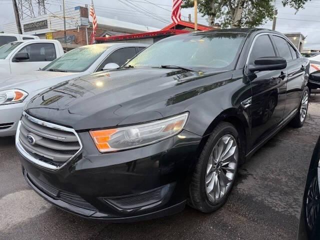 2013 Ford Taurus